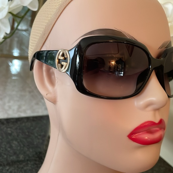❌SOLD ❌Authentic Sunglasses Gucci. - Picture 15 of 15